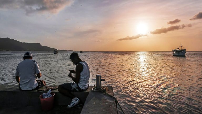 Nelayan Pesisir dan Perubahan Musim yang Makin Sulit Dibaca
